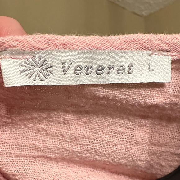 Chic Pink Blouse with Ruffle Hem - Picture 3 of 5